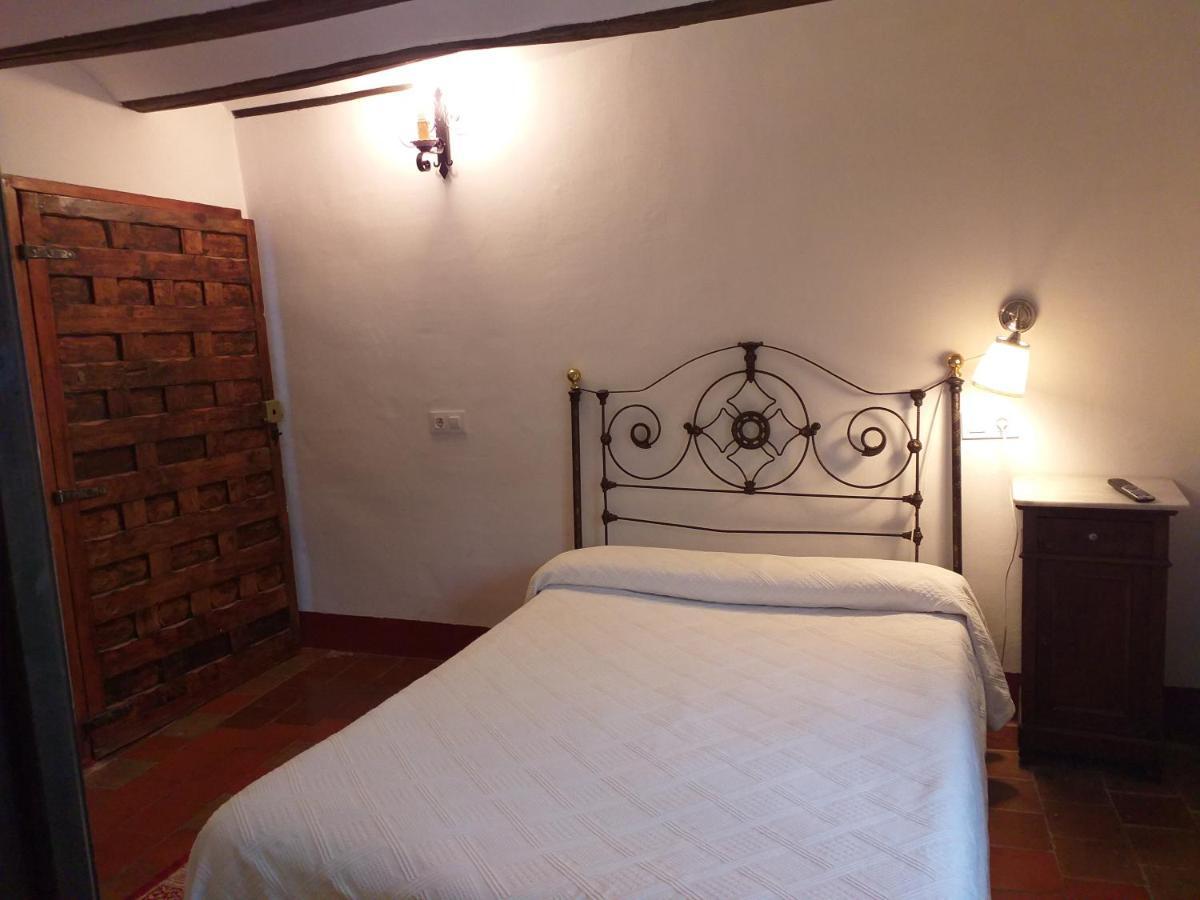 Fonda Del Tozal Hotel Teruel Room photo